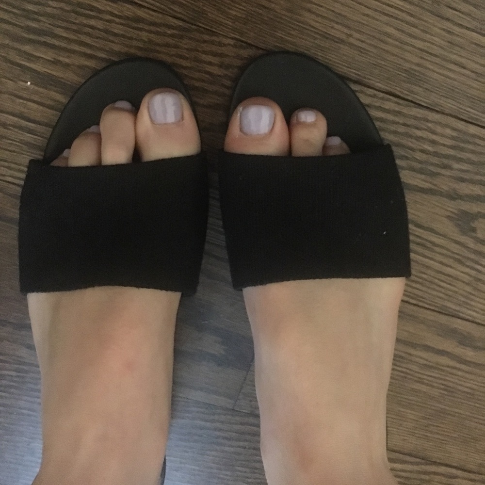 Dolce Vita NWOT black wooden and cloth slides 8